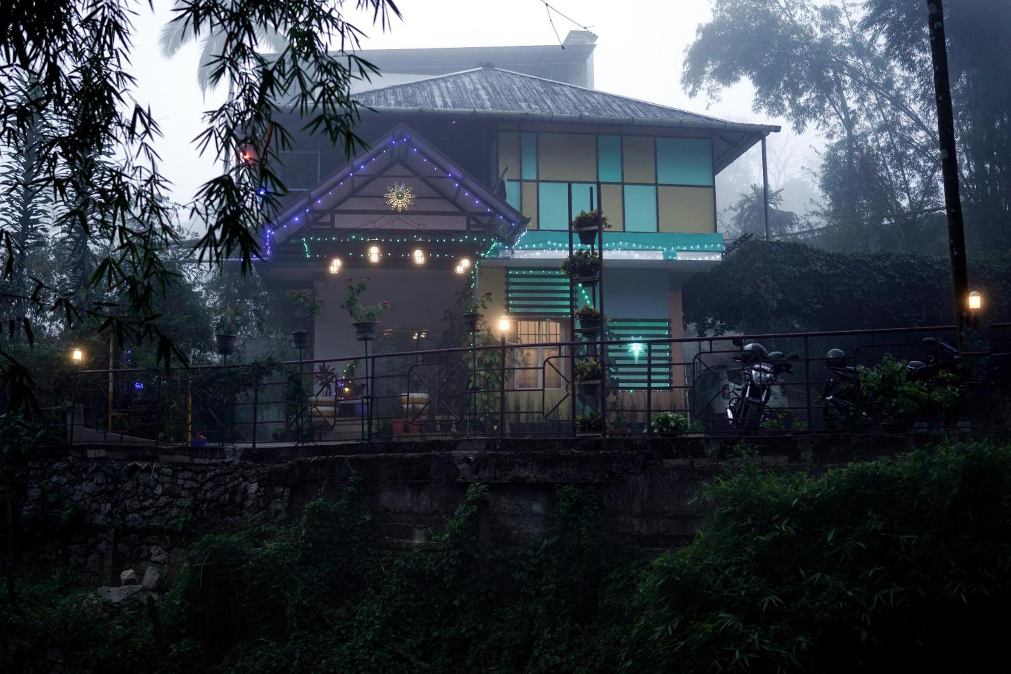 Wayanad Royal Stream Bed & Breakfast Kalpetta Exterior photo